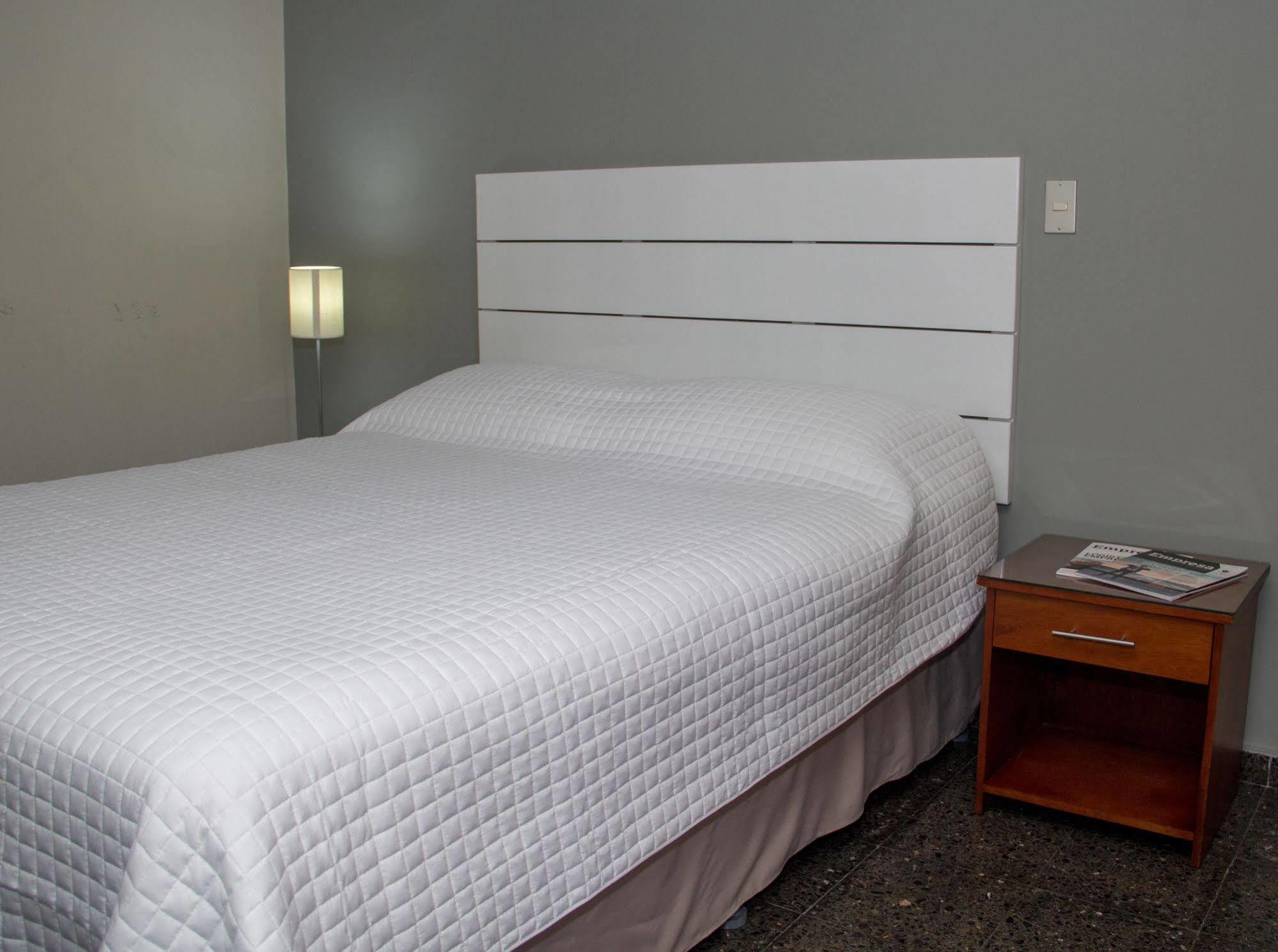Maria Jose Suites San Salvador Buitenkant foto